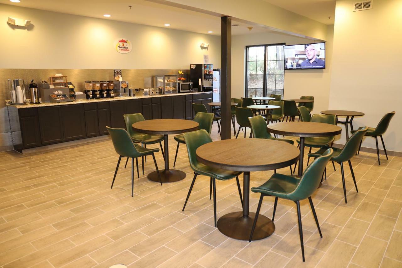 Super 8 By Wyndham High Point/Greensboro Zewnętrze zdjęcie