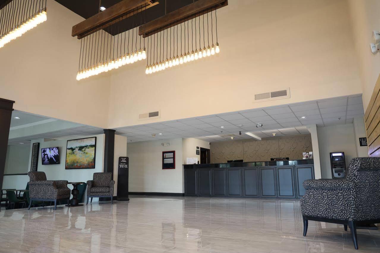 Super 8 By Wyndham High Point/Greensboro Zewnętrze zdjęcie